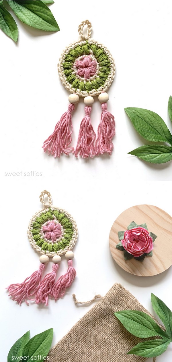 Petite Crochet Floral Dreamcatcher